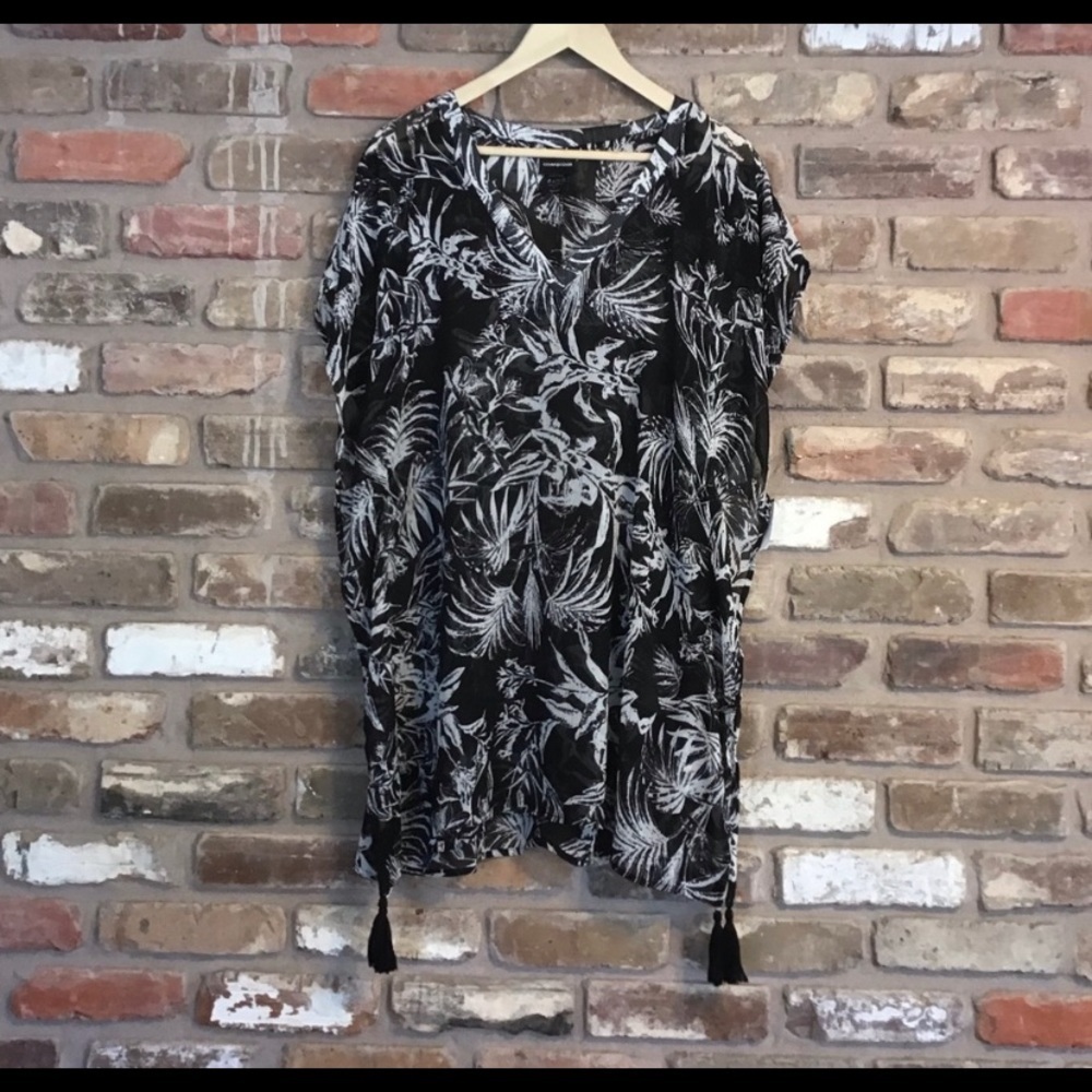Cover2cover -V-neck swim coverup tropical poncho - Picture 2 of 3